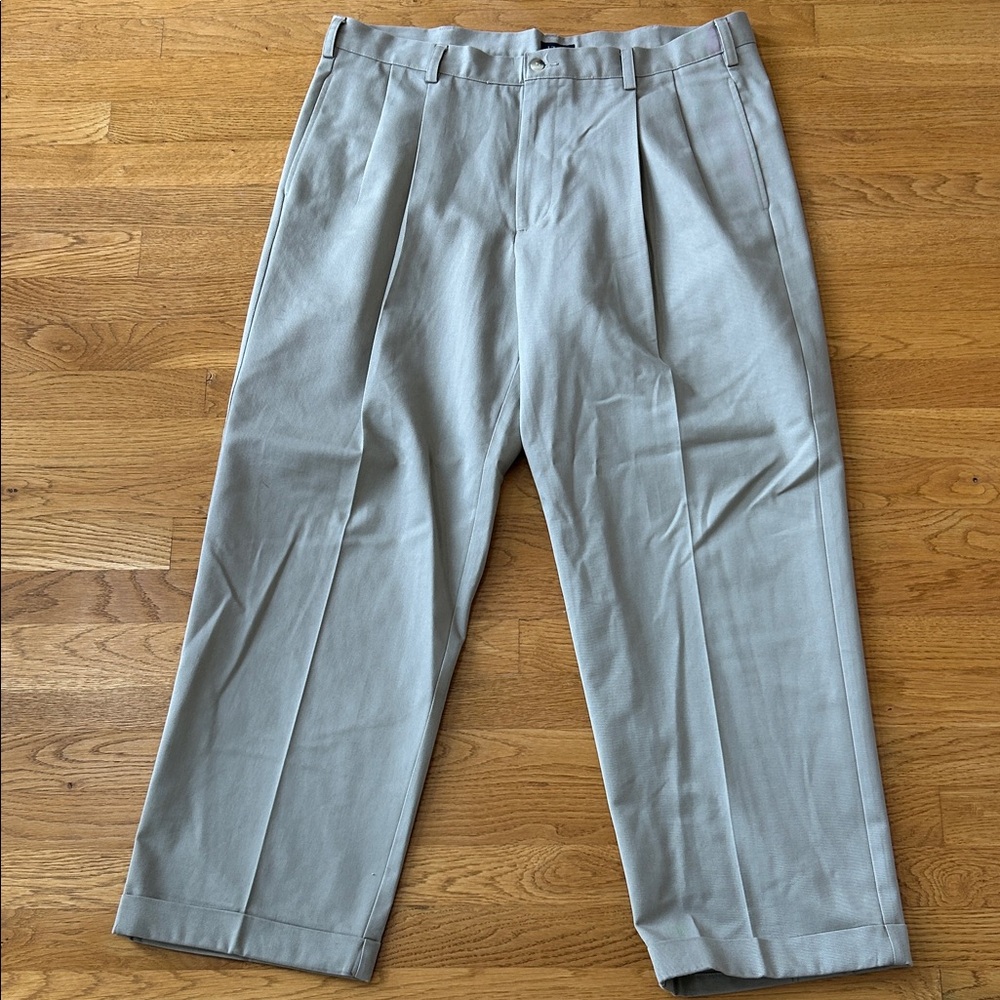 Izod Mens Chinos Khaki Cotton Pleated Pants 38x30 Beige